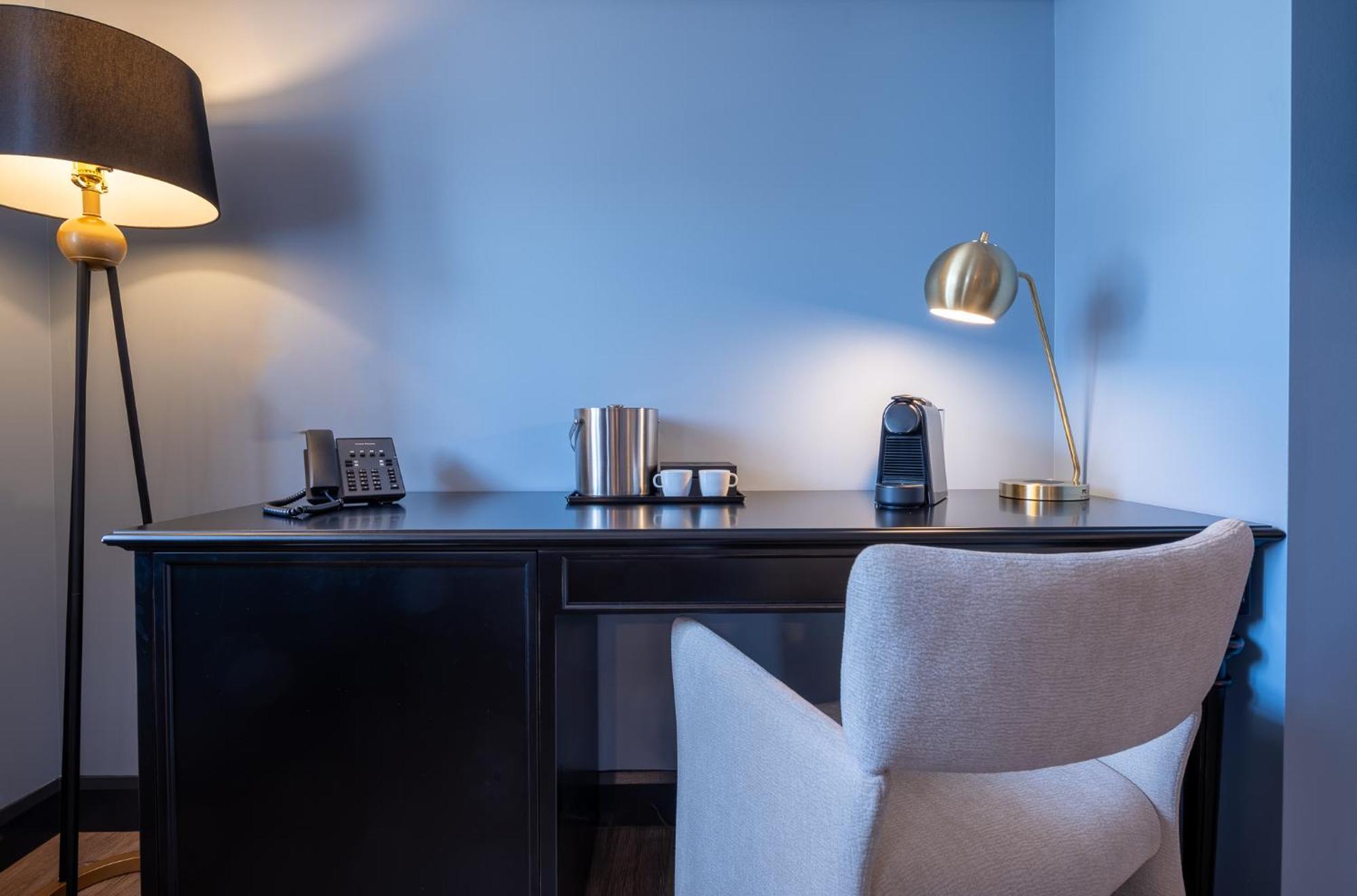 Hotel Acadia Квебек Экстерьер фото